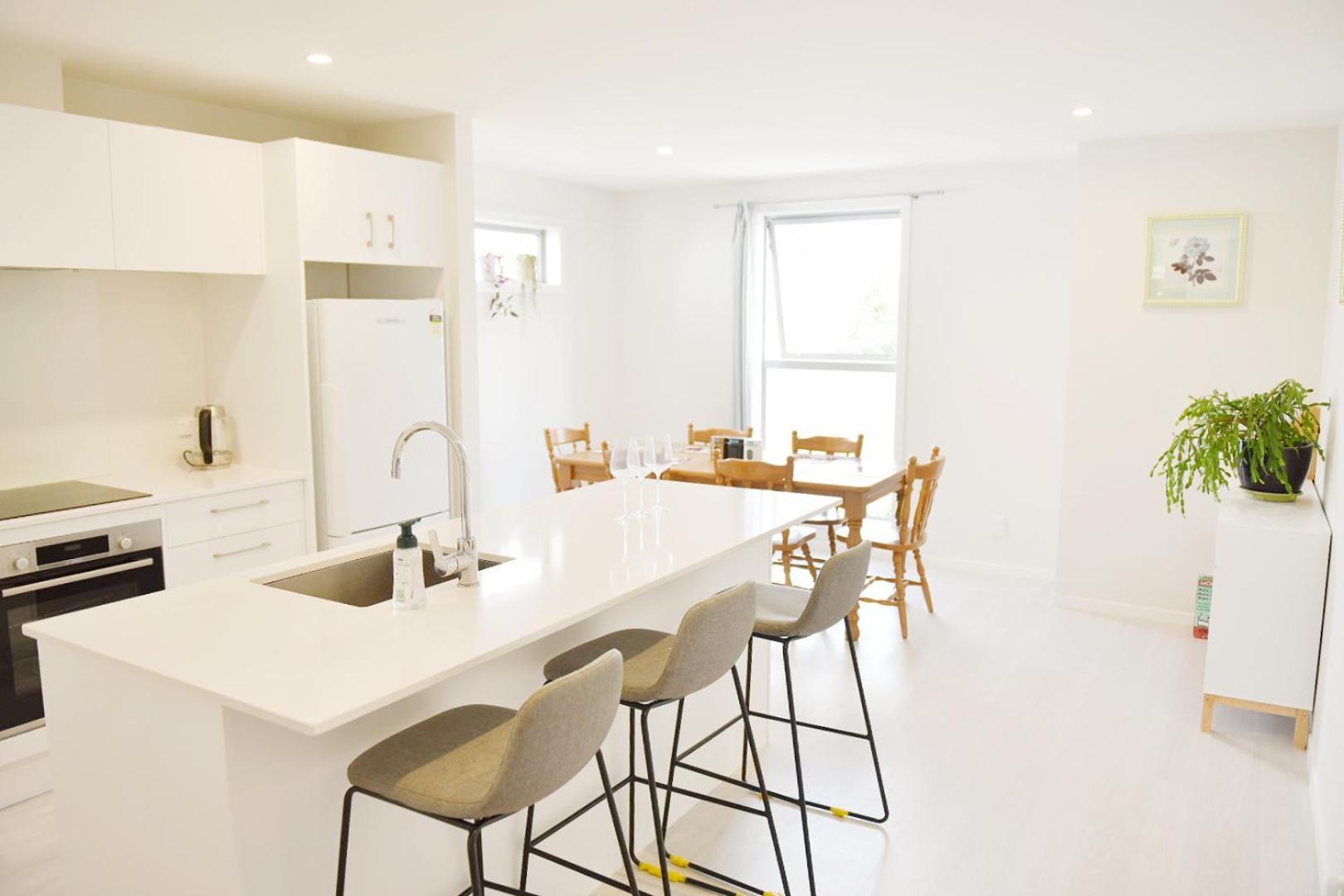 Johnsonville Brand New Lovely Townhouse Wellington Eksteriør billede